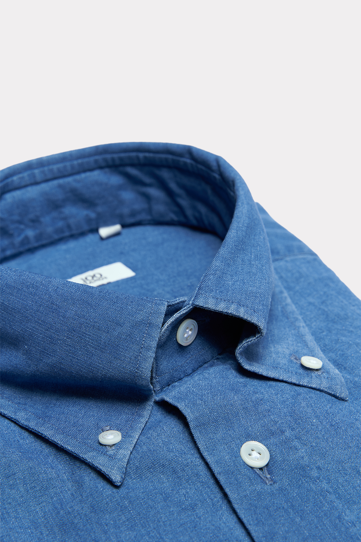 Denim Hemd mit Button-down Kragen