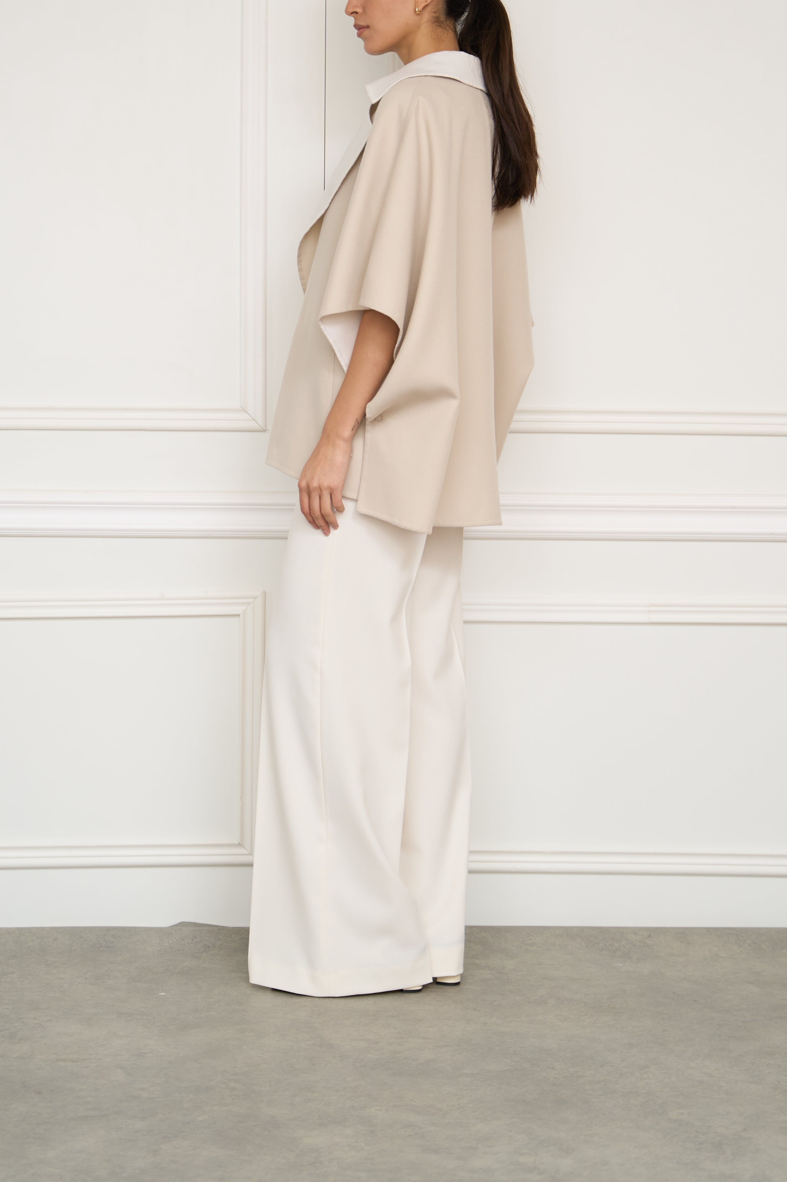 Wollcape in beige