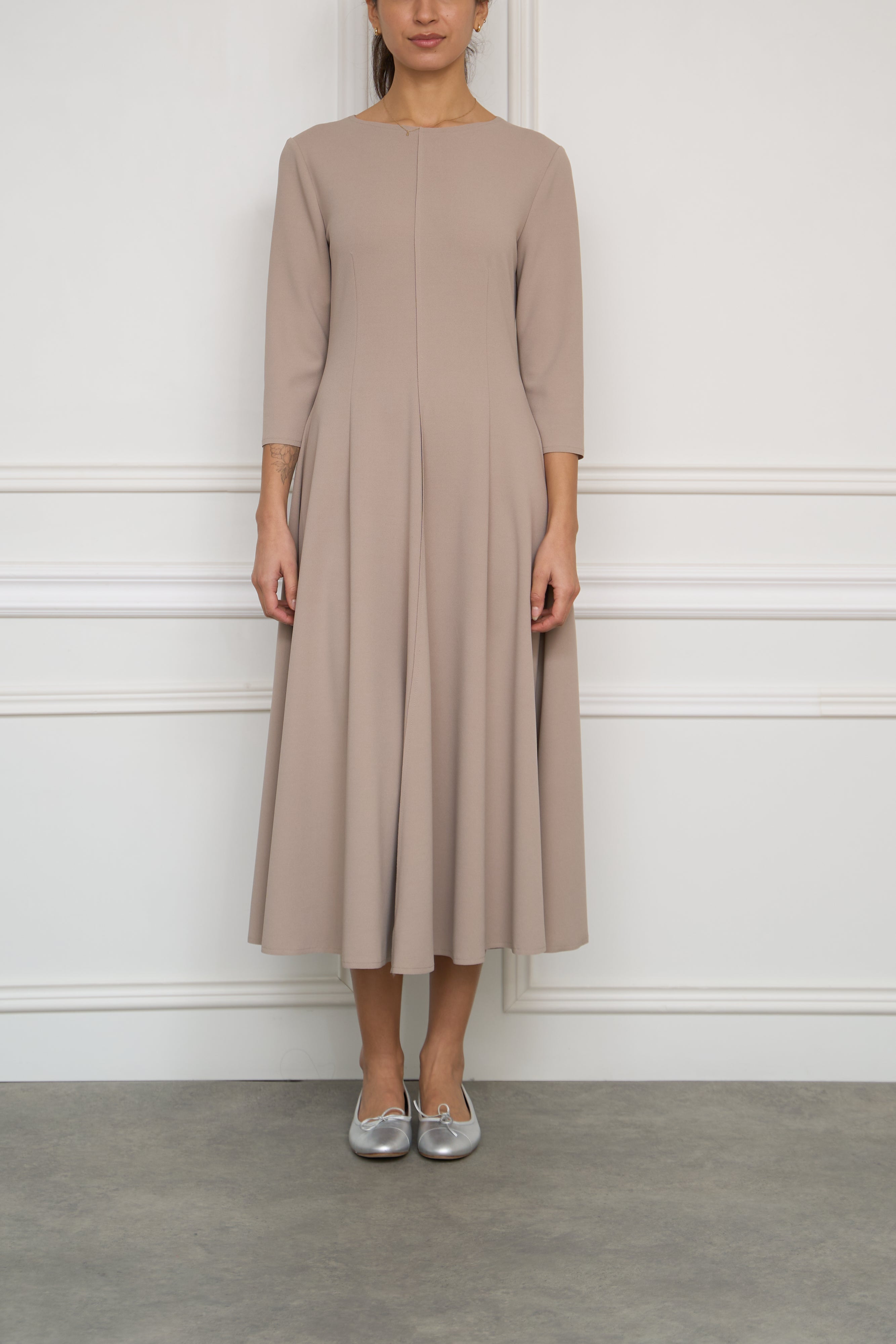 Kleid in beige