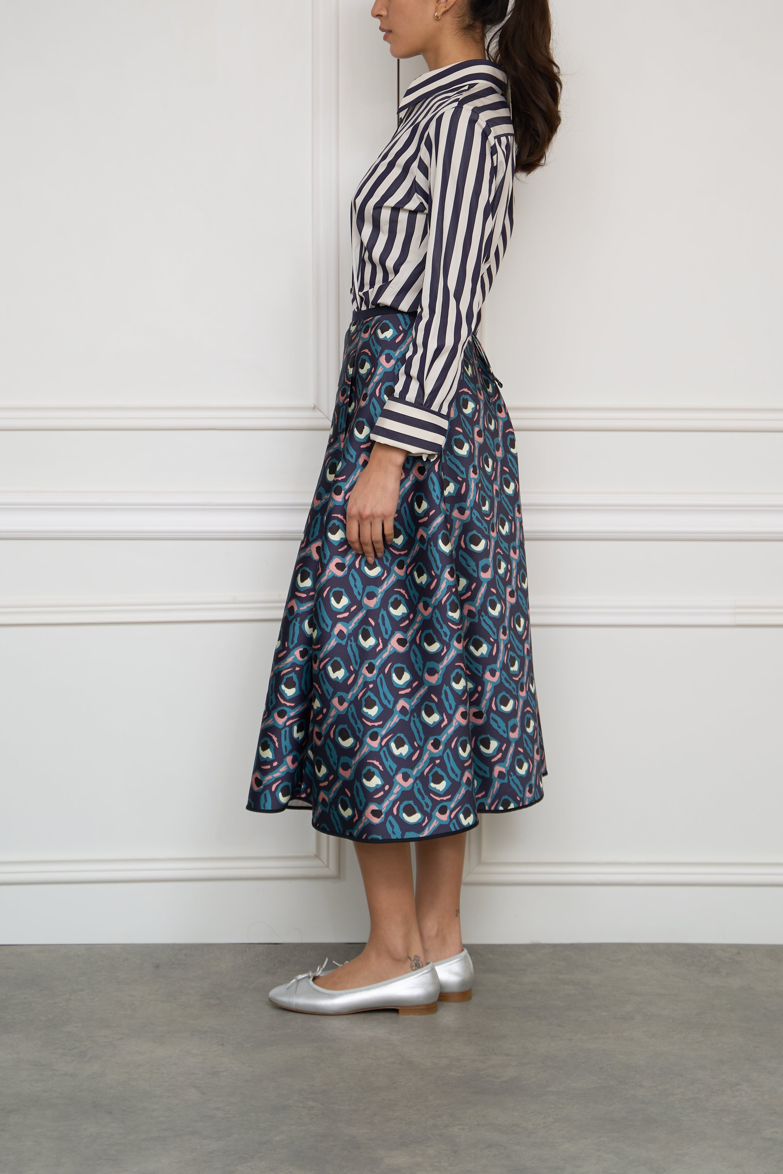 Patterned midi skirt in light blue