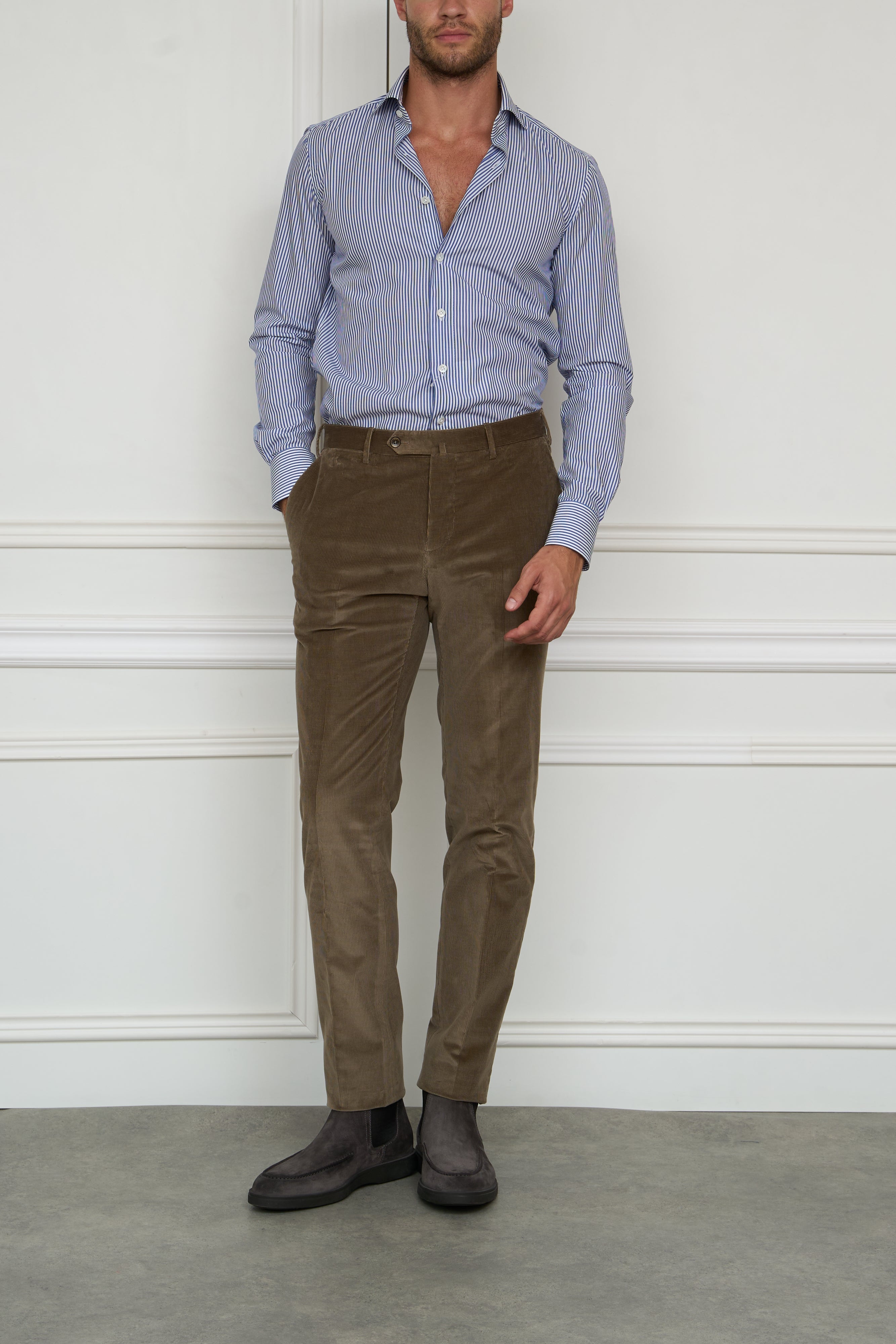 Cordhose in taupe