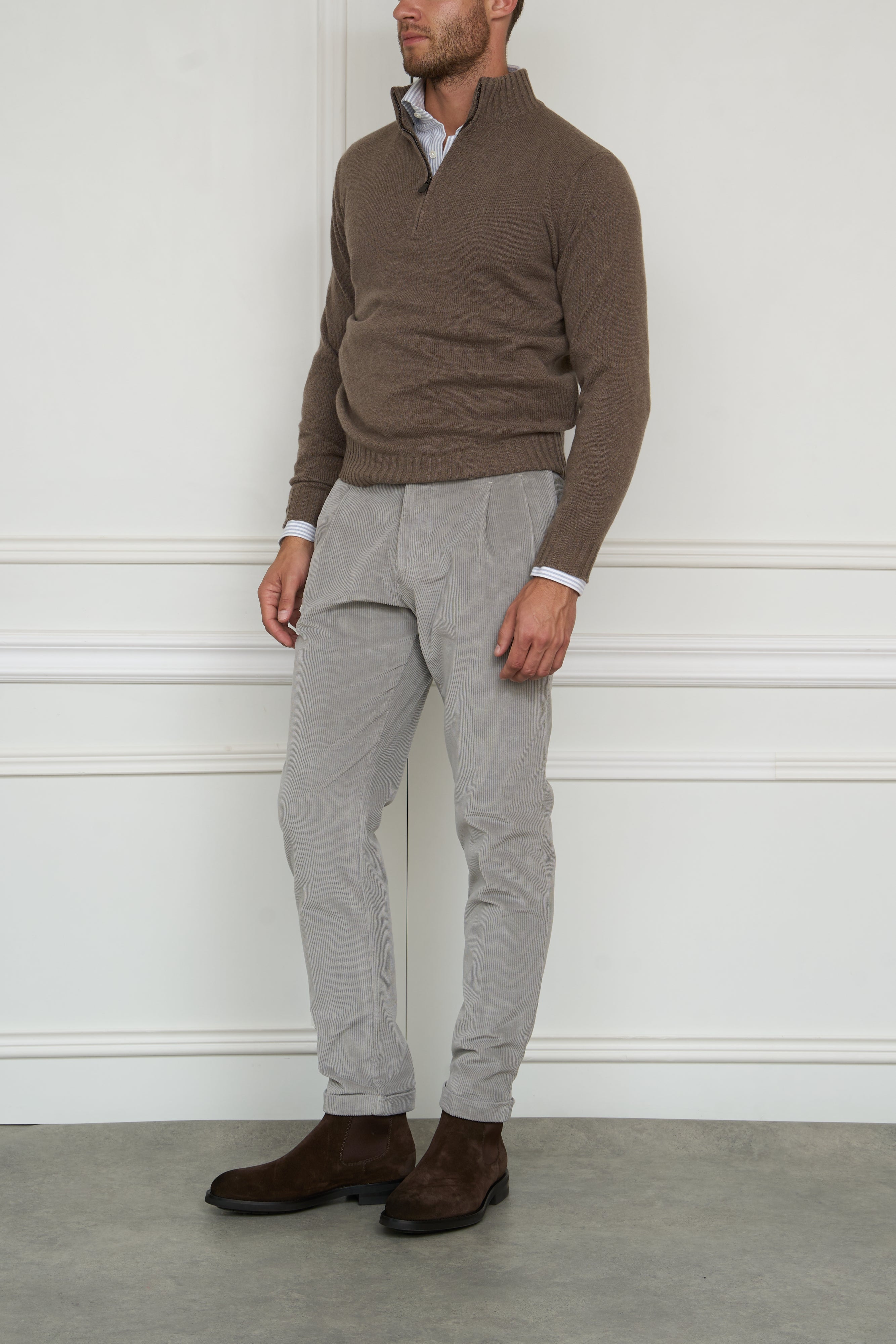 Cordhose in grau