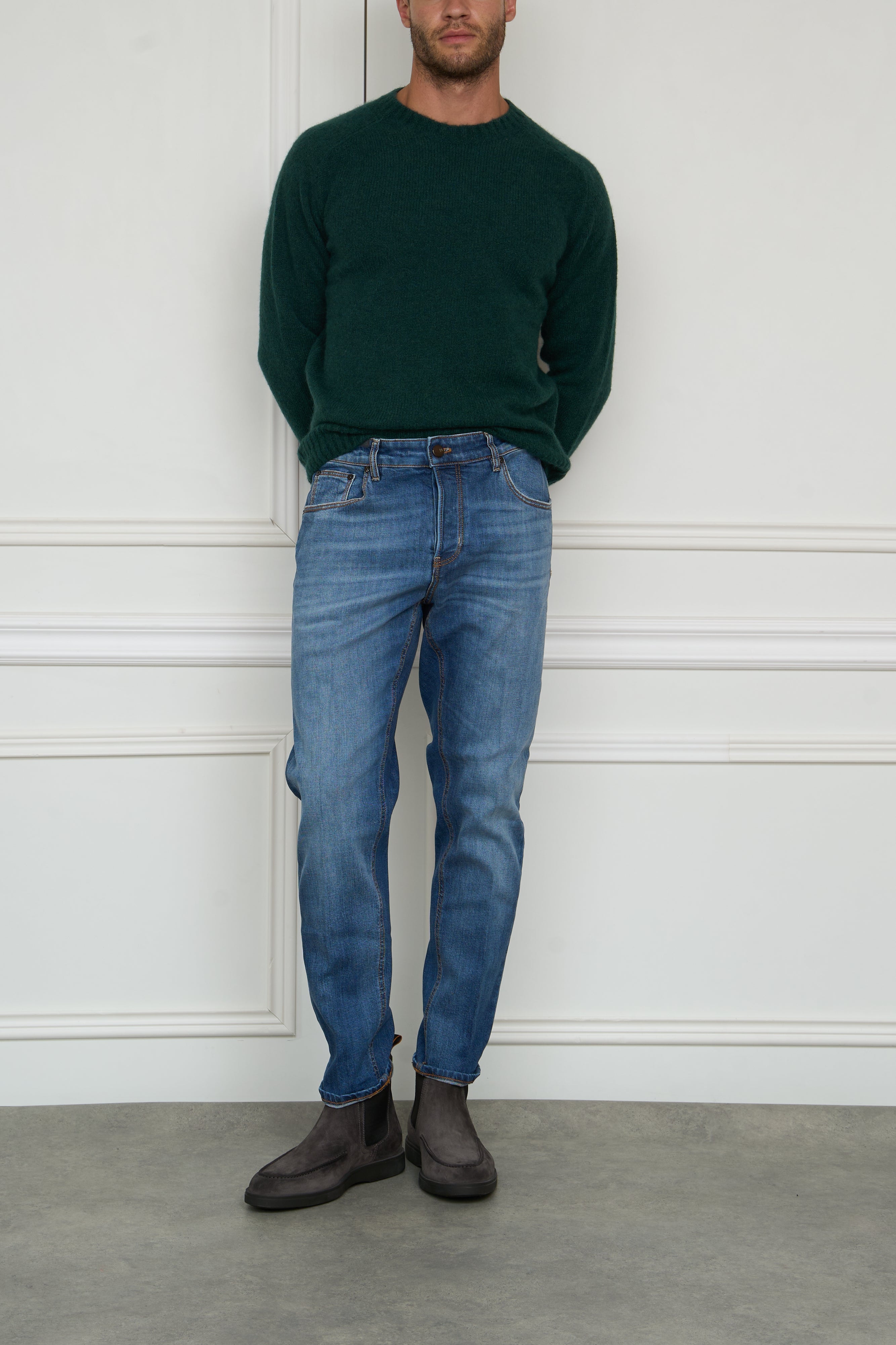 Tapered Jeans in hellblau