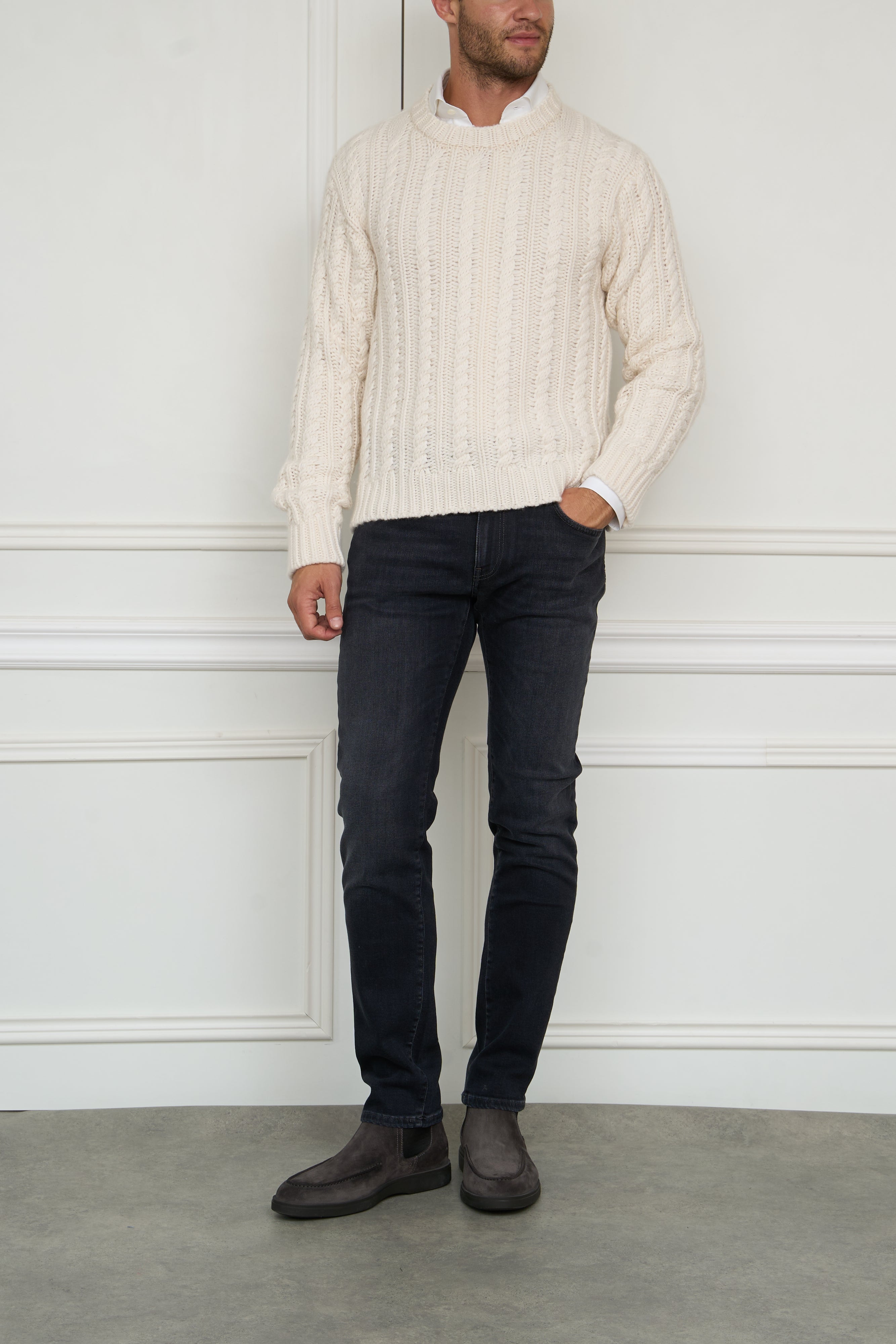 Cashmere sweater in white