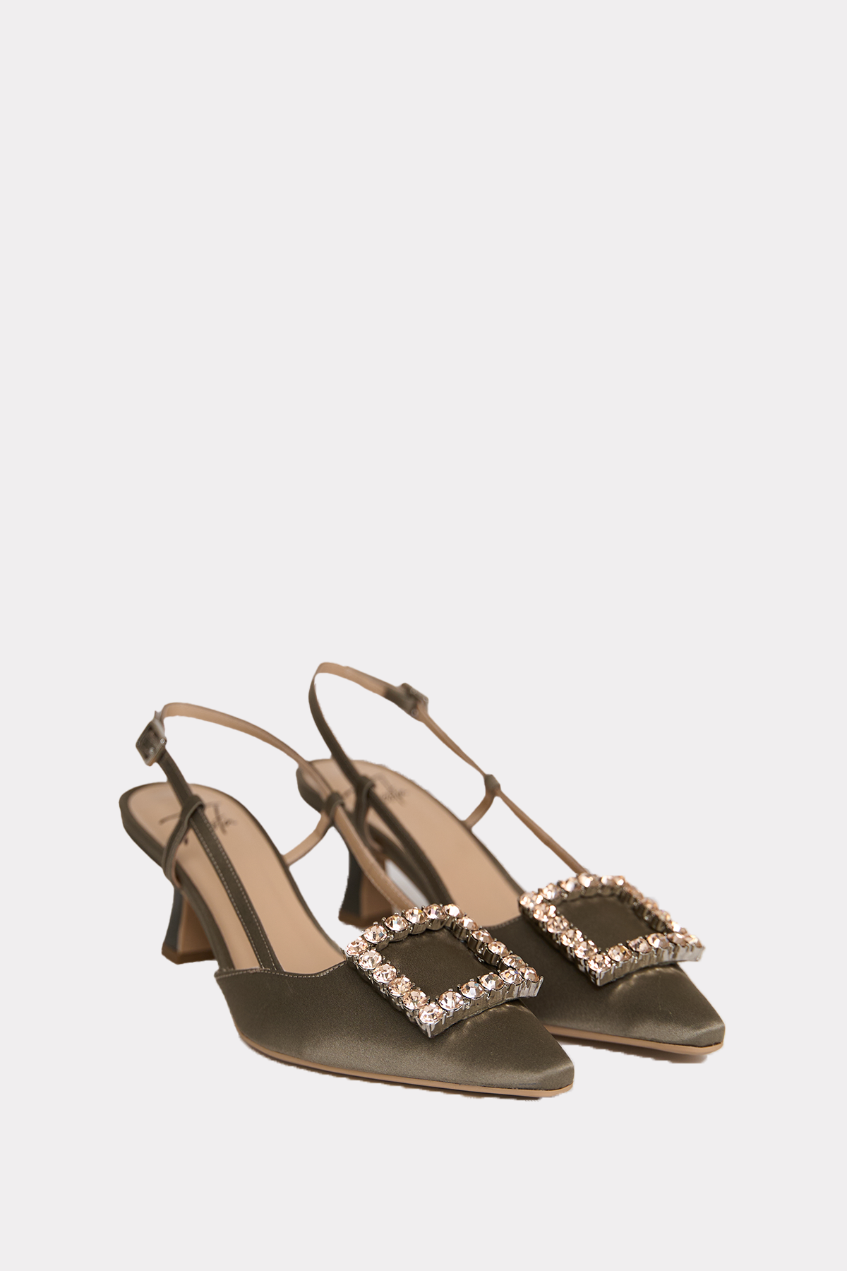 Slingbacks in taupe