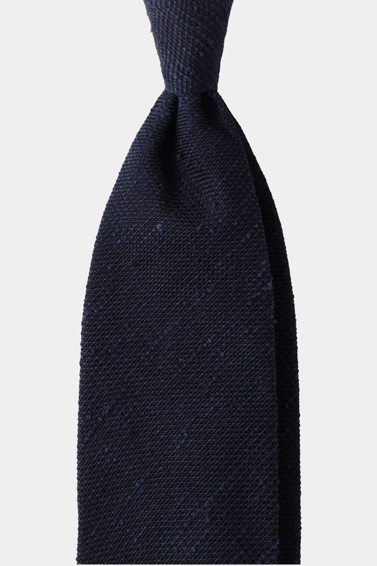 Tie in navy