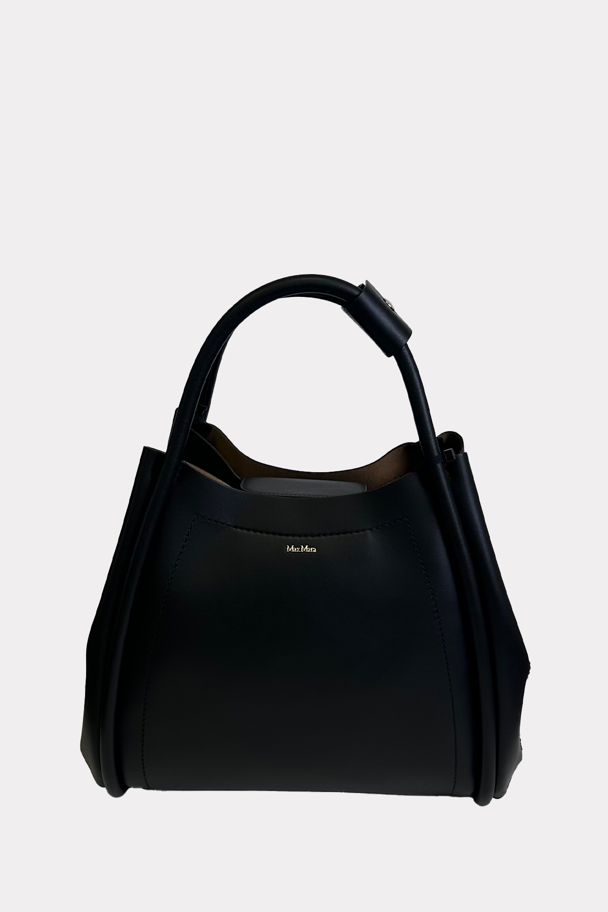 Shoulder bag in black