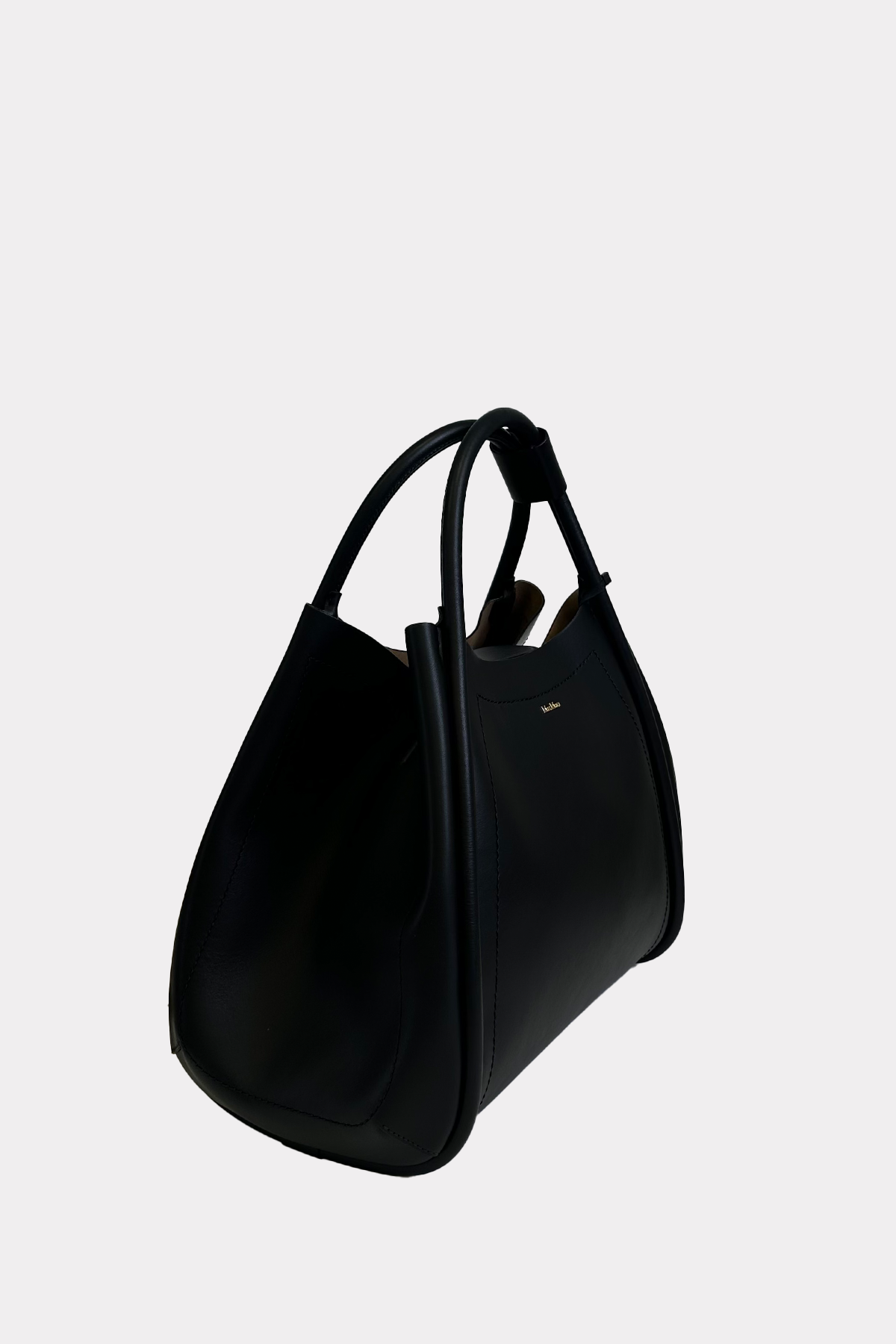 Shoulder bag in black