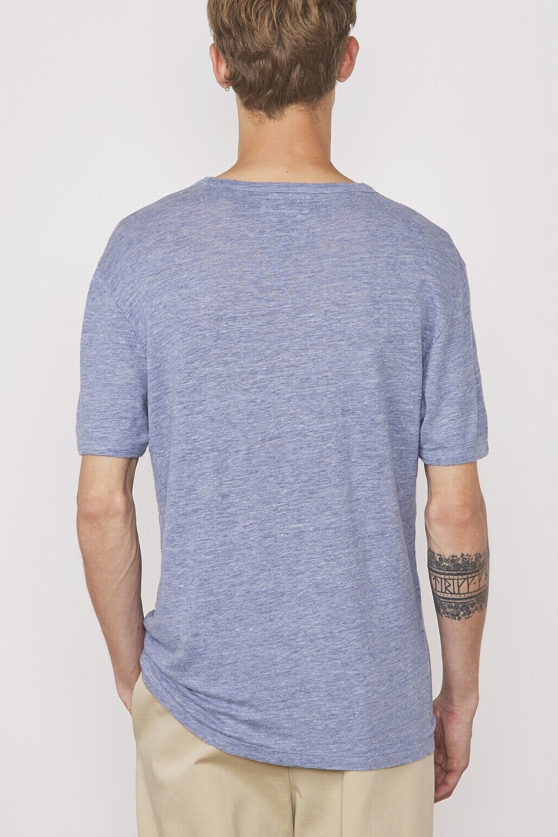 T-Shirt in blau