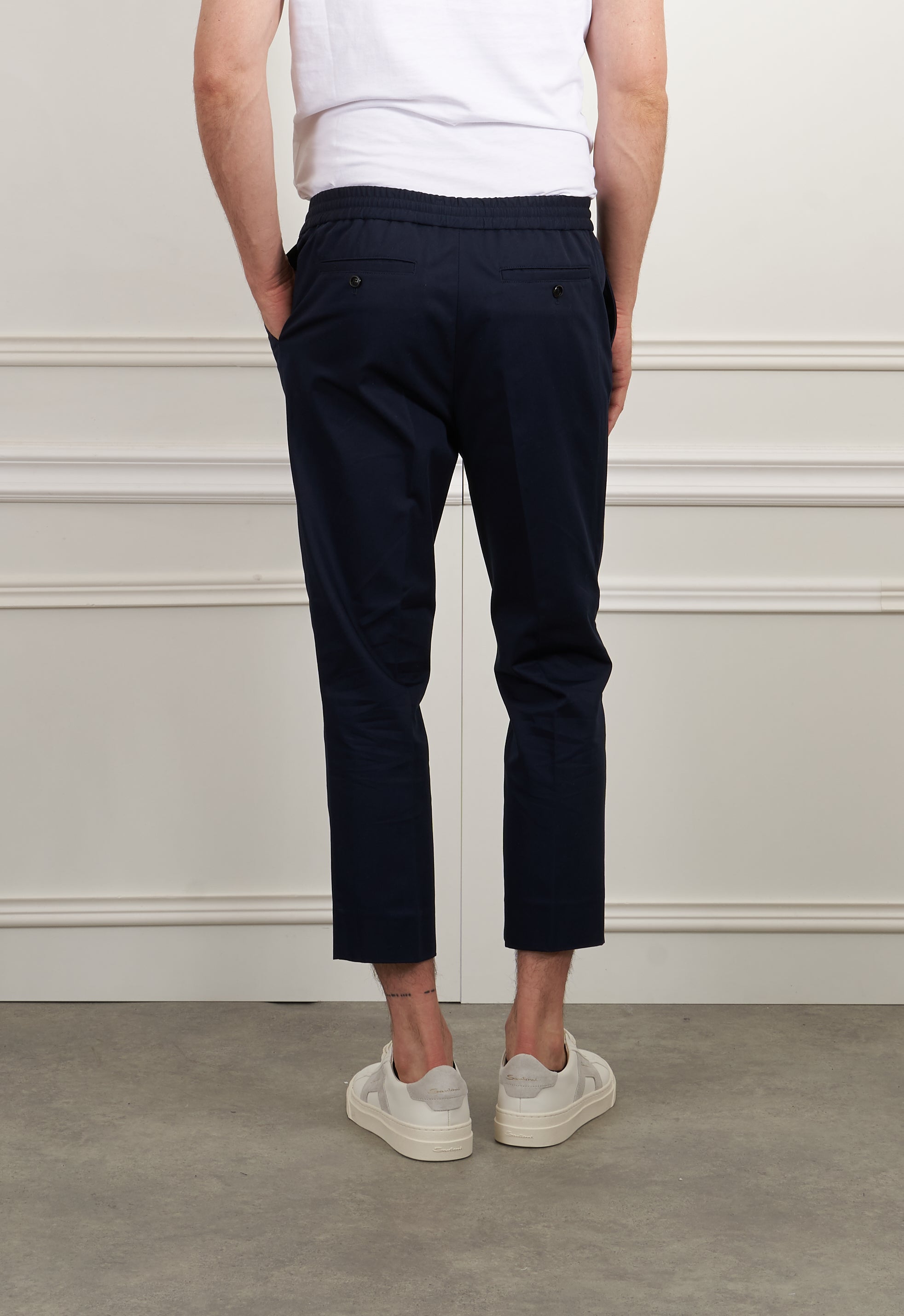 Pleated trousers in navy